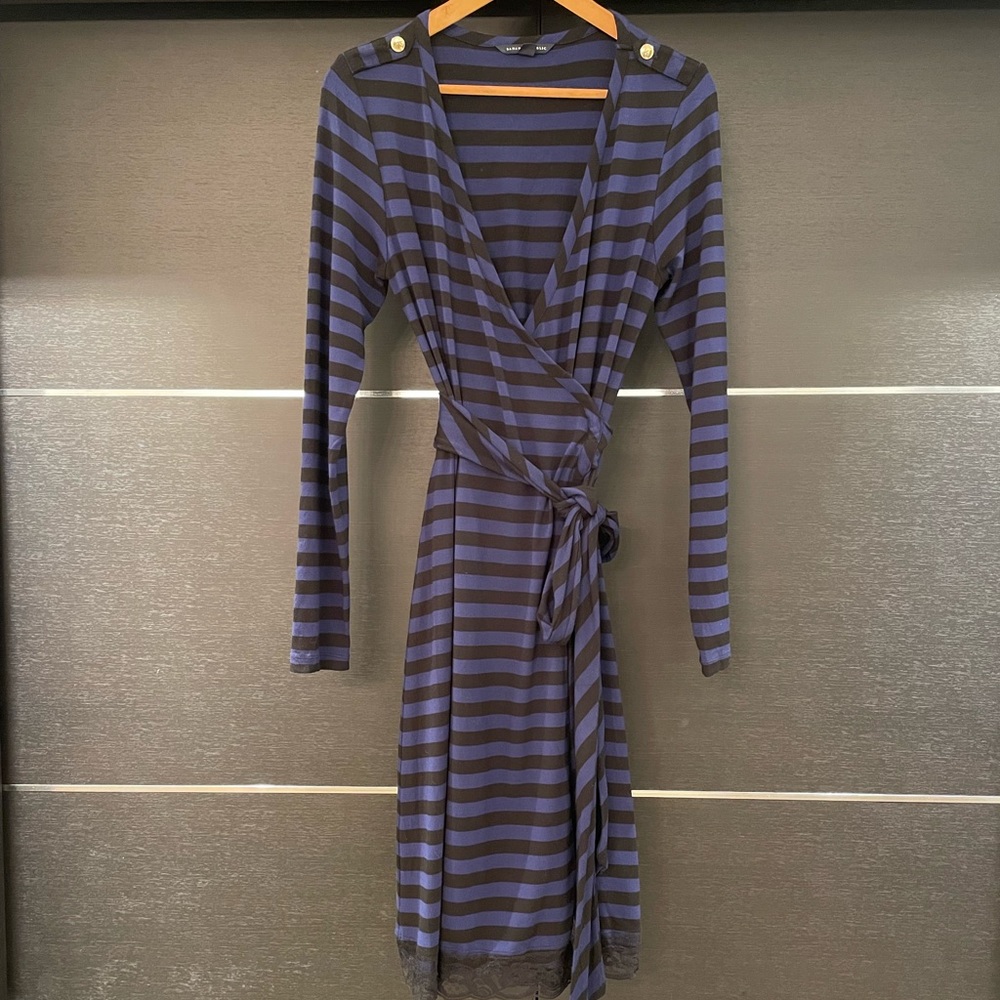 Banana Republic wrap midi dresses size S